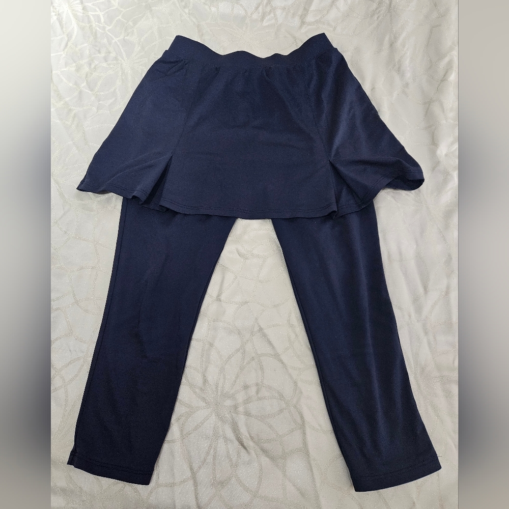 TAIL Activewear Capri Skort/Skegging | Navy Size Small
